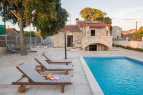 Family friendly house with a swimming pool Primosten Burnji, Primosten - 21068